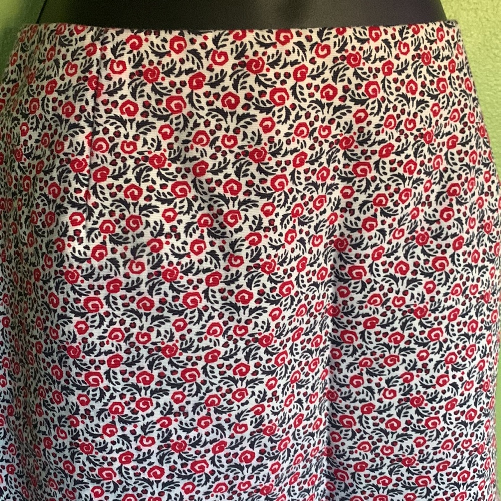 🔵 Ann Taylor skirt